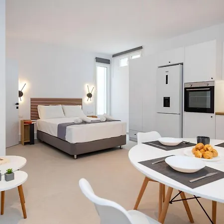 Naxos Mini Cube Apartamento *